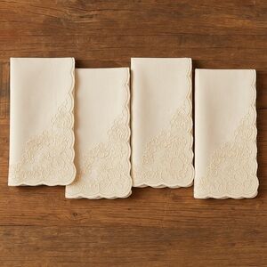 4ct Ivory and Cream Lace Linen Napkin